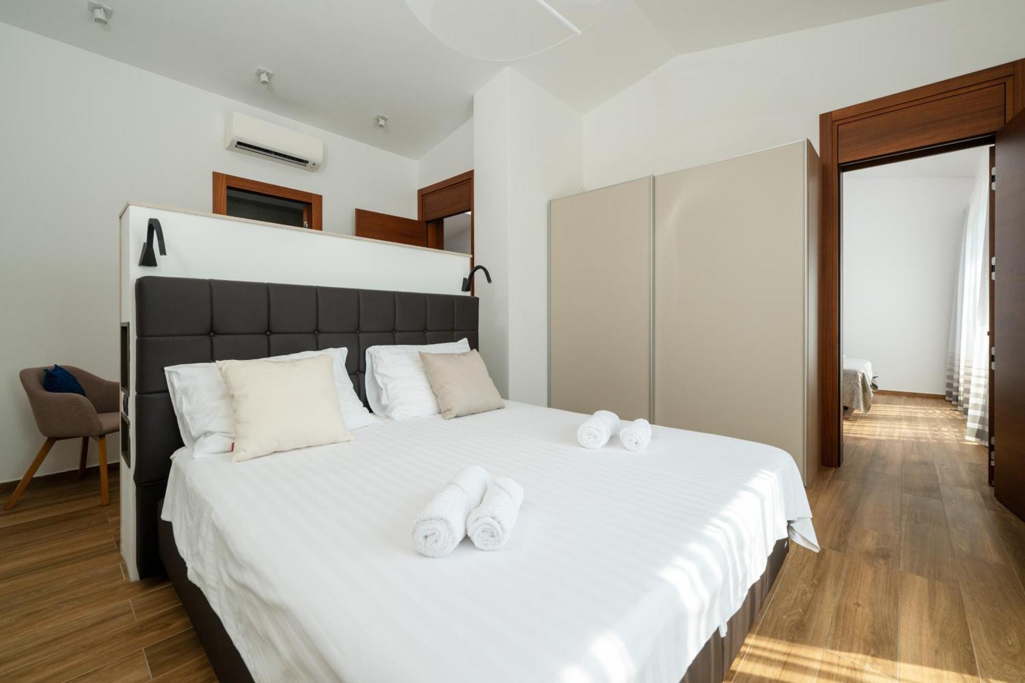 Martincic Residence - 5 Stars Luxury With Pool Heating On 4000M2 Rakalj المظهر الخارجي الصورة