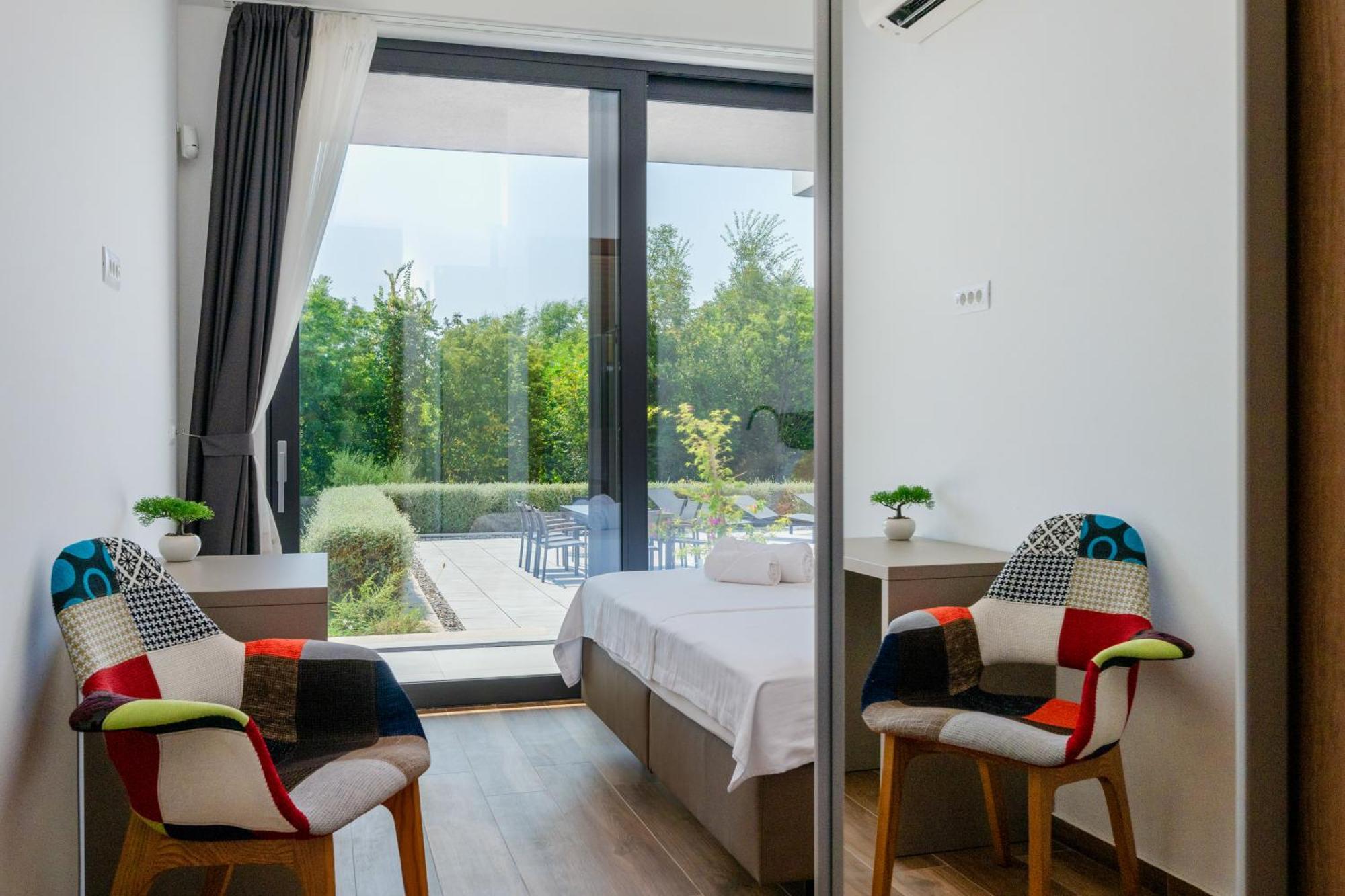 Martincic Residence - 5 Stars Luxury With Pool Heating On 4000M2 Rakalj المظهر الخارجي الصورة