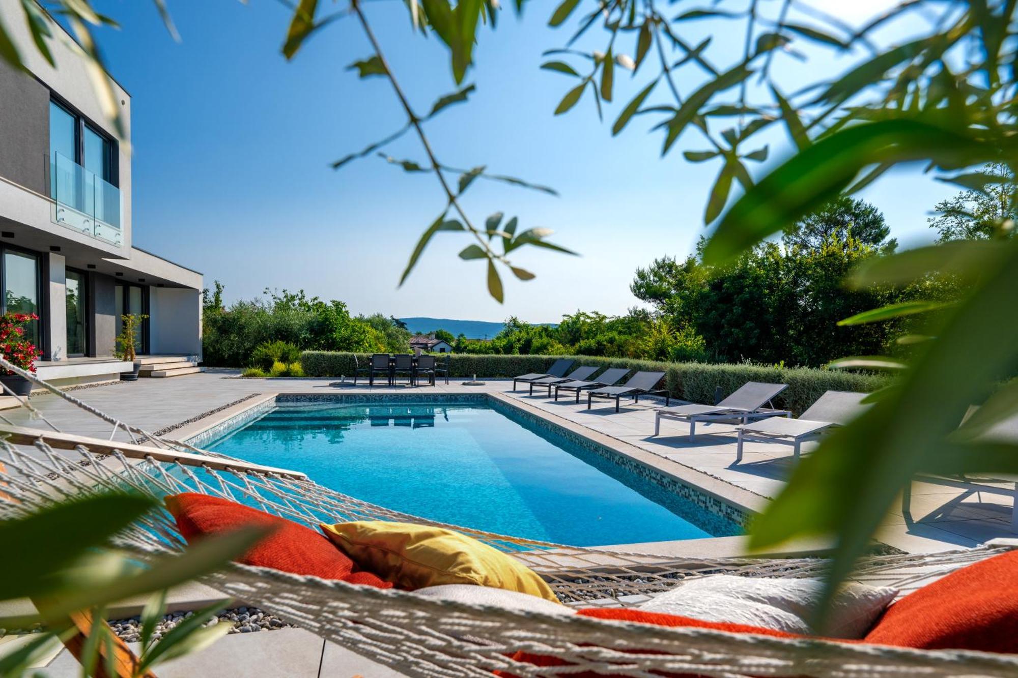 Martincic Residence - 5 Stars Luxury With Pool Heating On 4000M2 Rakalj المظهر الخارجي الصورة
