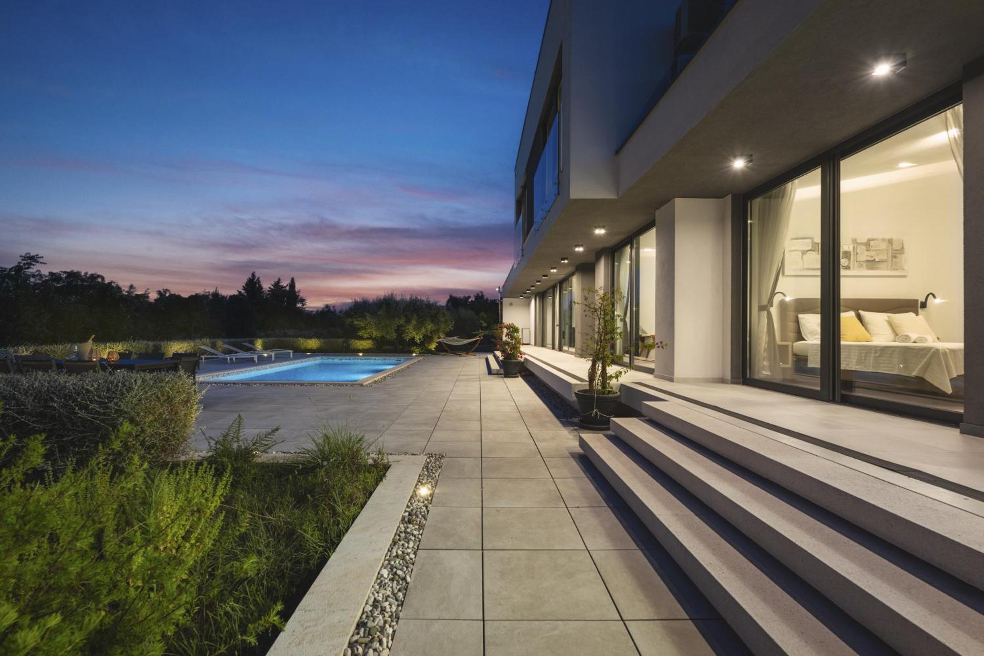 Martincic Residence - 5 Stars Luxury With Pool Heating On 4000M2 Rakalj المظهر الخارجي الصورة